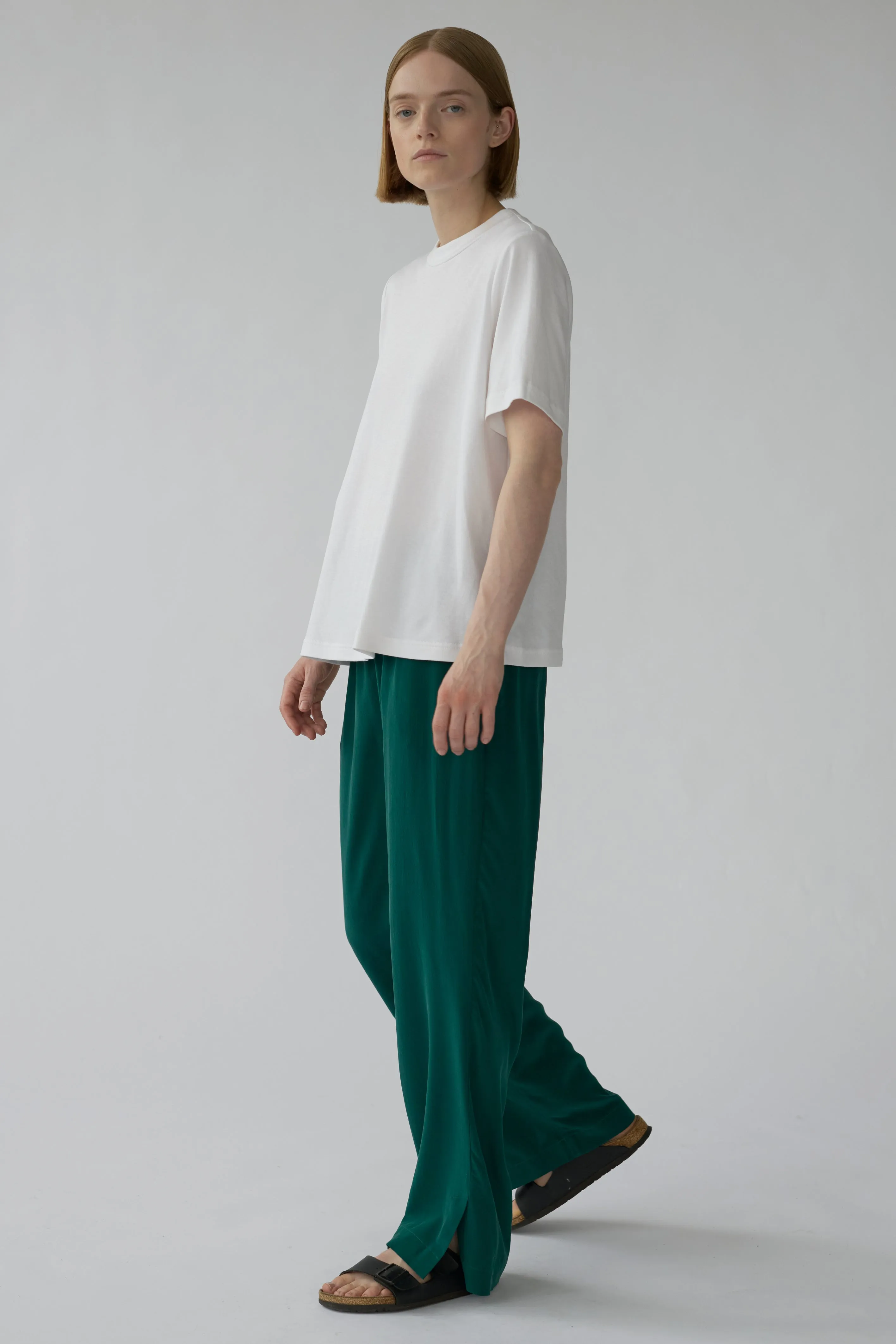 ELI SLIT PANTS - MOSS - SANDWASHED CREPE DE CHINE