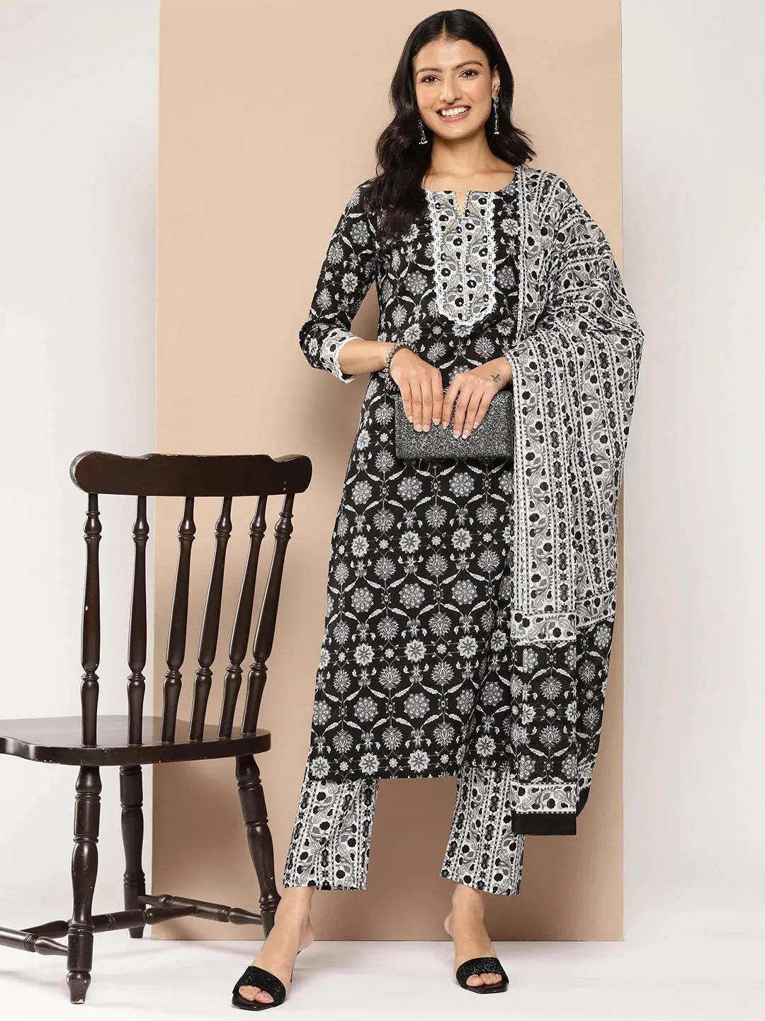 Floral Printed Regular Pure Cotton Kurta With Trousers & With Dupatta