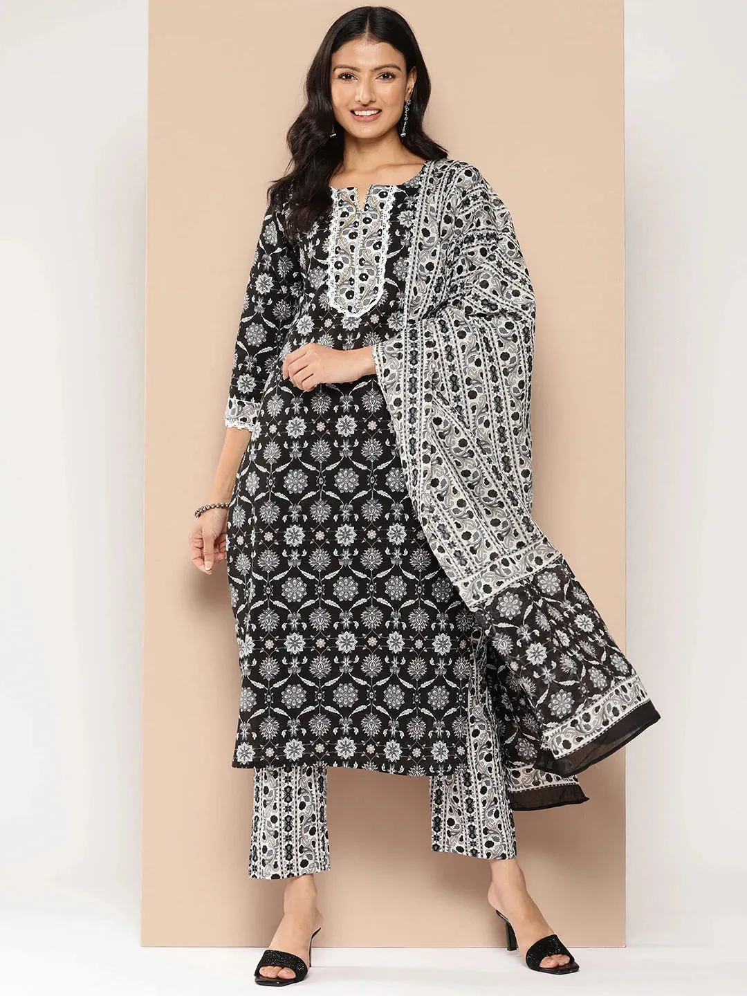 Floral Printed Regular Pure Cotton Kurta With Trousers & With Dupatta