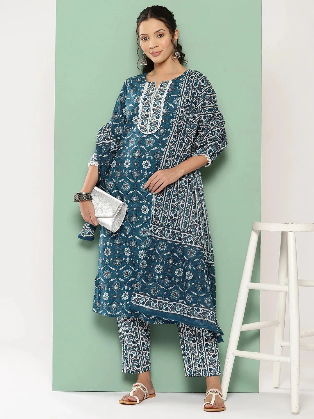 Floral Printed Regular Pure Cotton Kurta With Trousers & With Dupatta