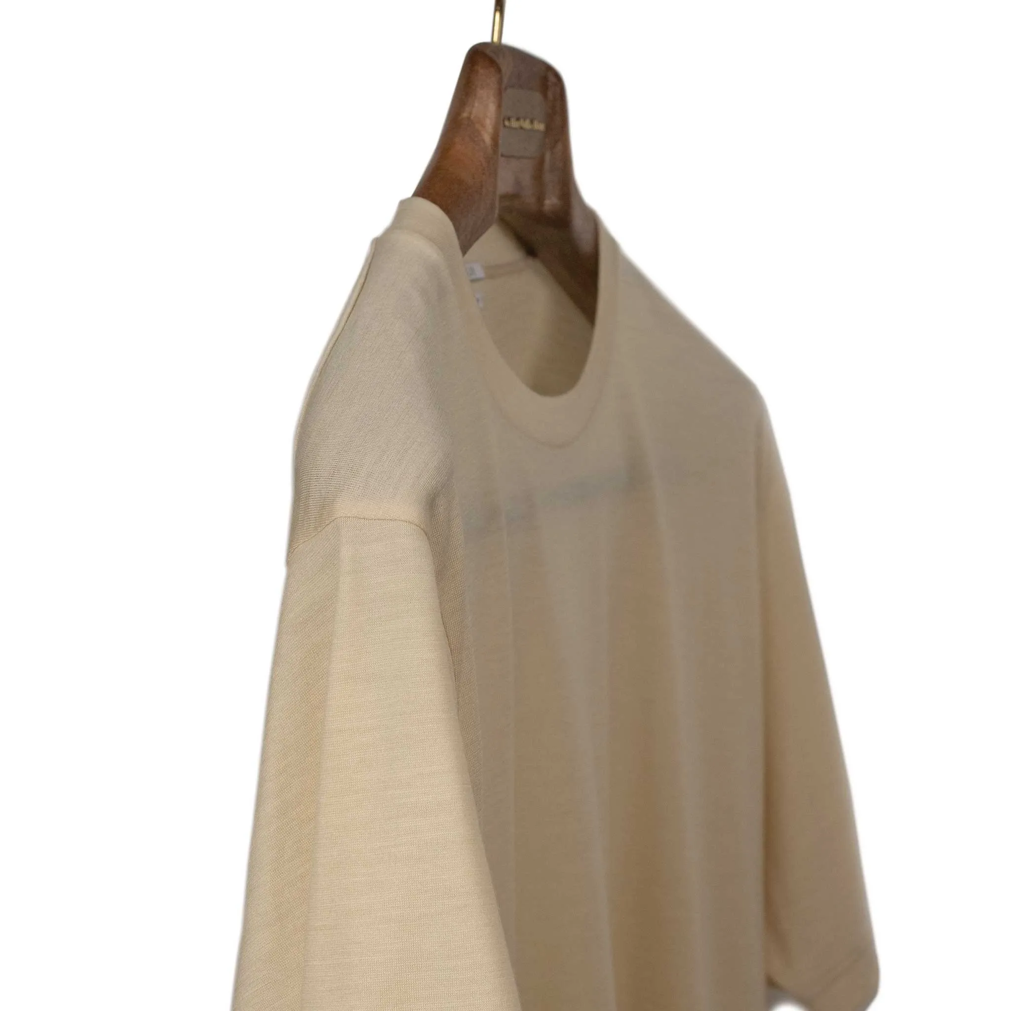 Short-sleeve t-shirt in natural washable wool jersey