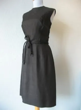 Vintage 50s Women's Sheath Wiggle Dress Classy Black Shantung Audrey Medium VFG